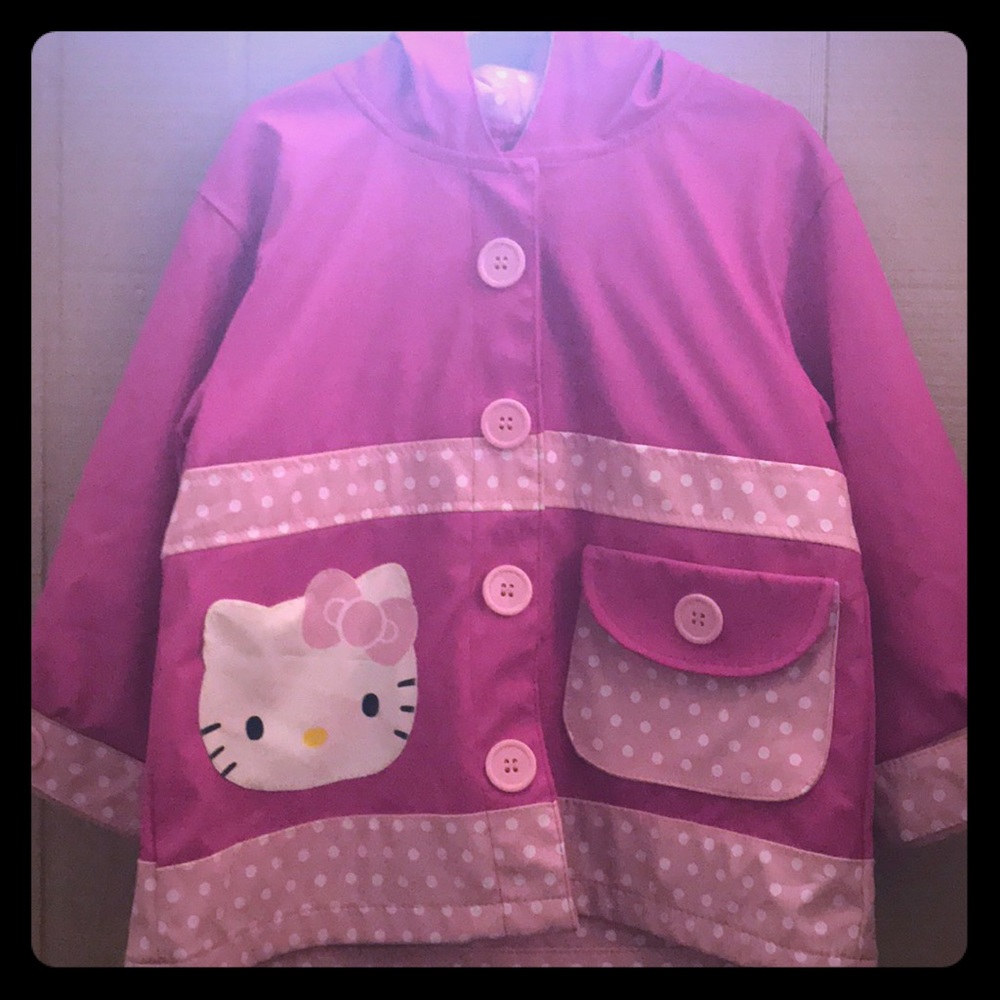 Hello kitty rain coat!!👧🏼☔️
